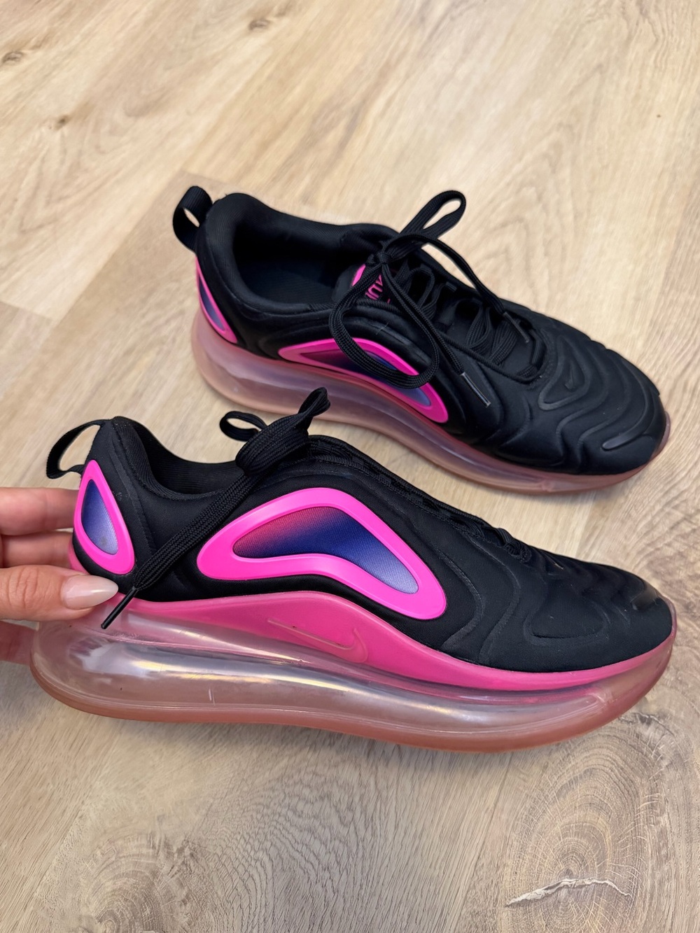 Nike Airmax Black and Pink Sneakers
